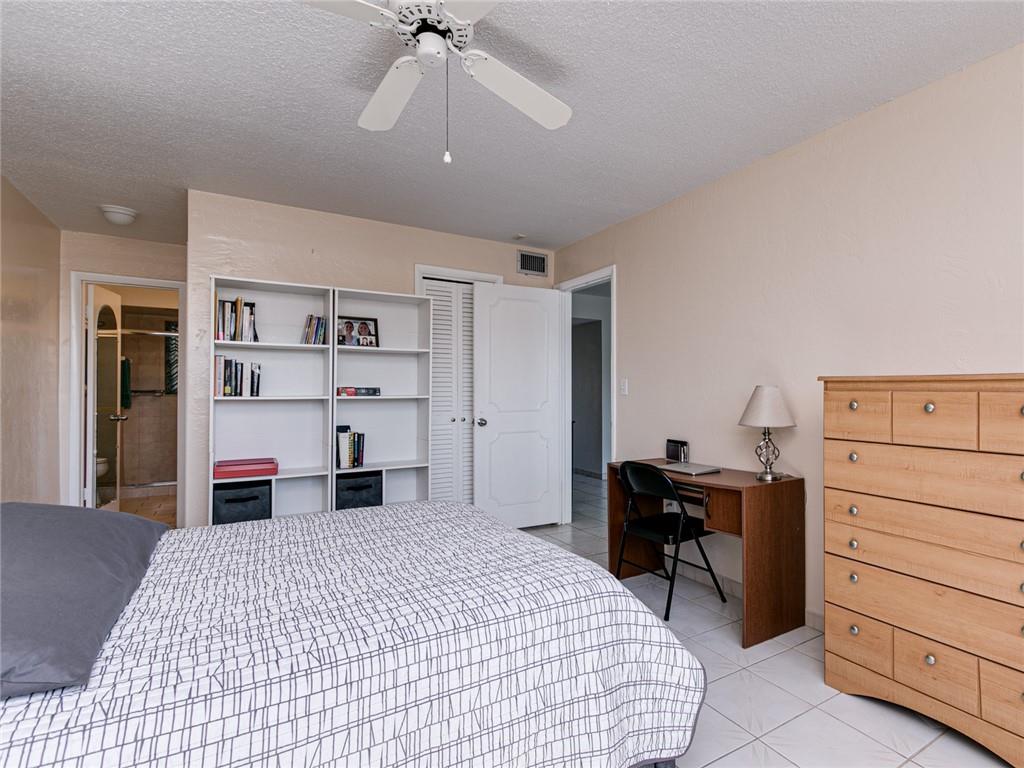 YACHT HARBOR COOP - Residential