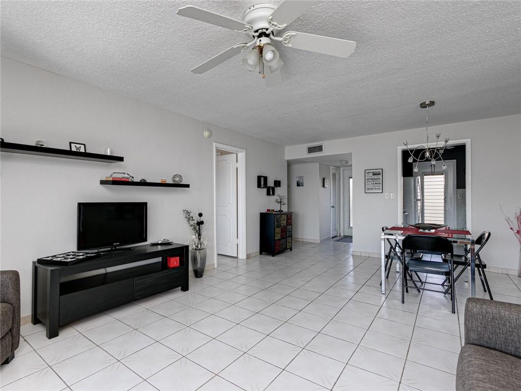 YACHT HARBOR COOP - Residential