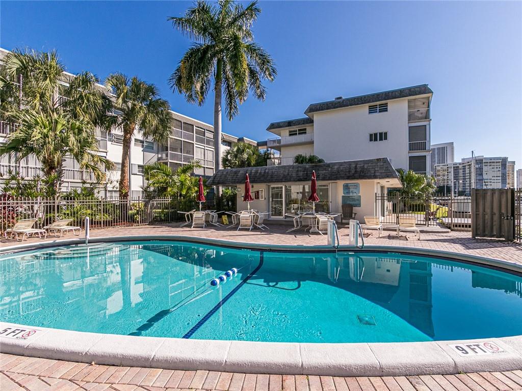 YACHT HARBOR COOP - Residential