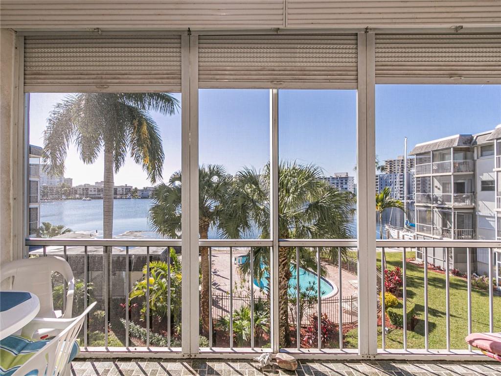 YACHT HARBOR COOP - Residential