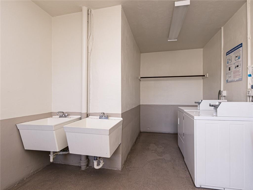 YACHT HARBOR COOP - Residential