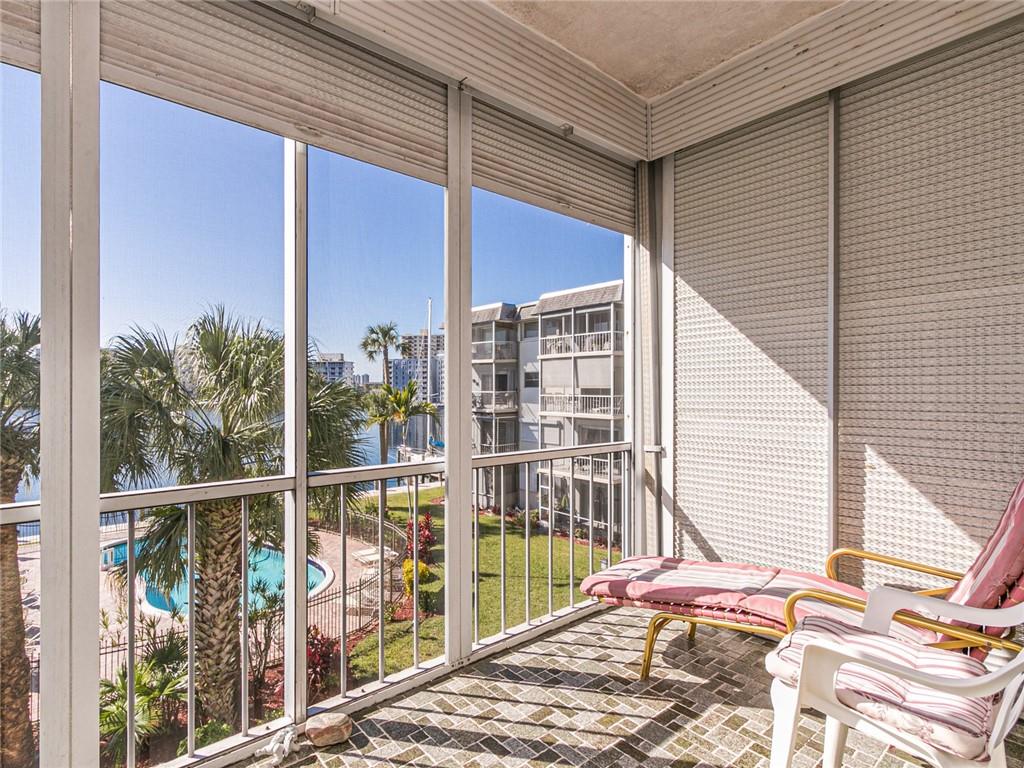 YACHT HARBOR COOP - Residential