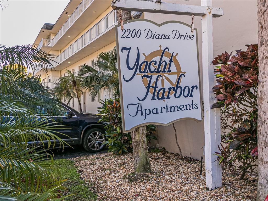 YACHT HARBOR COOP - Residential