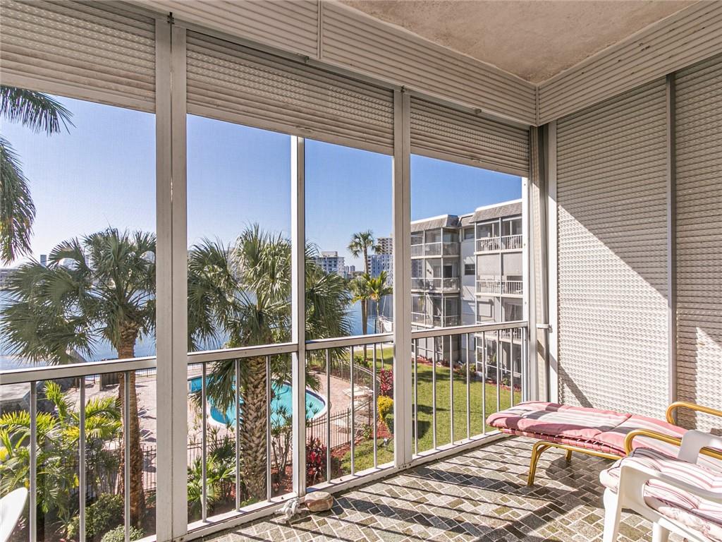 YACHT HARBOR COOP - Residential