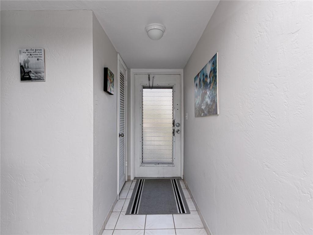 YACHT HARBOR COOP - Residential