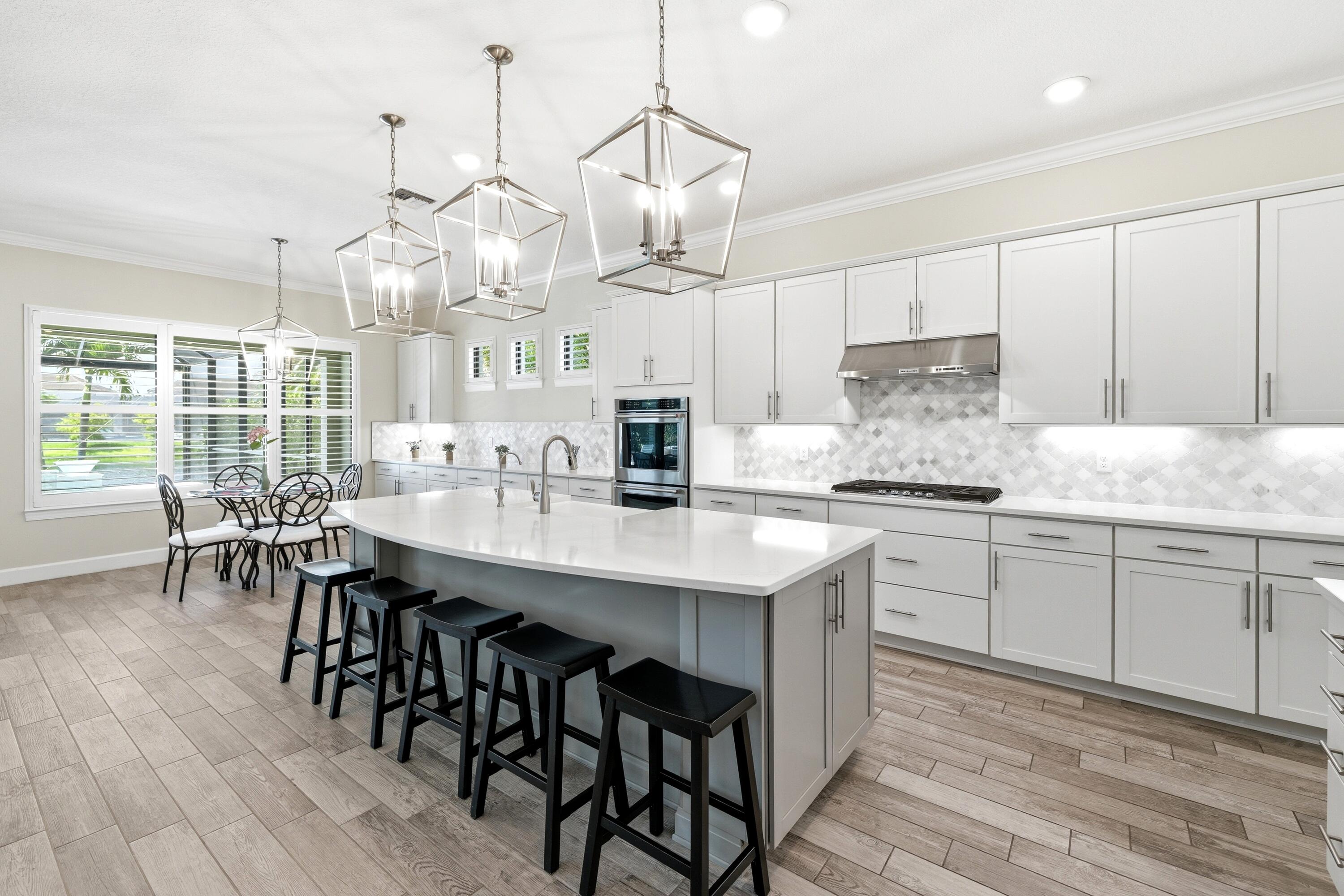 SONOMA ISLES - Residential