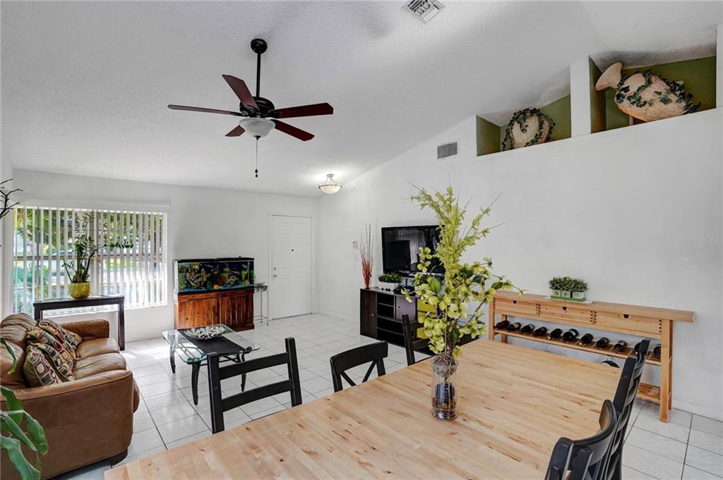 Coral Spgsiversity Drive - Residential