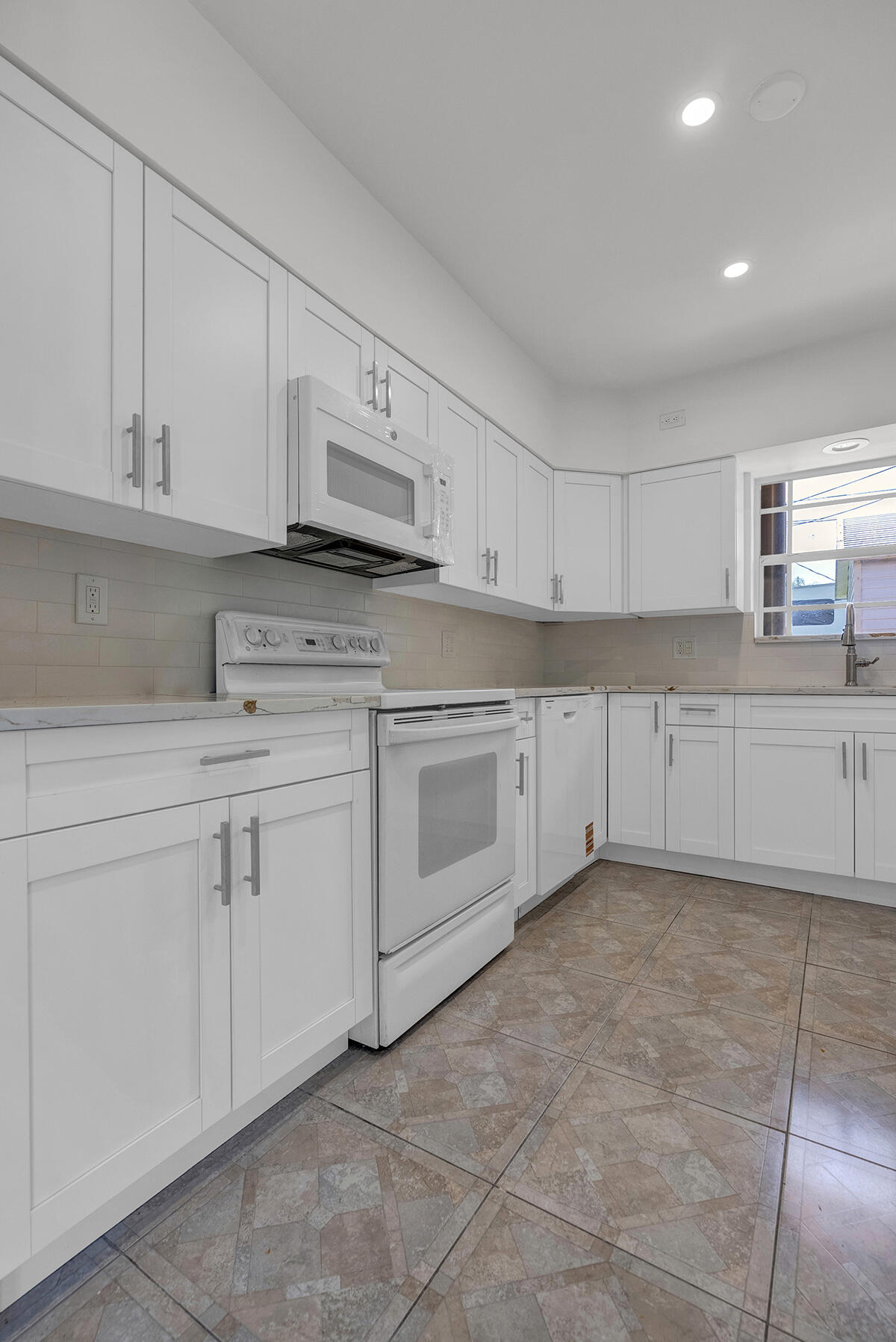 BREEZE HAVEN NO 2 - Residential