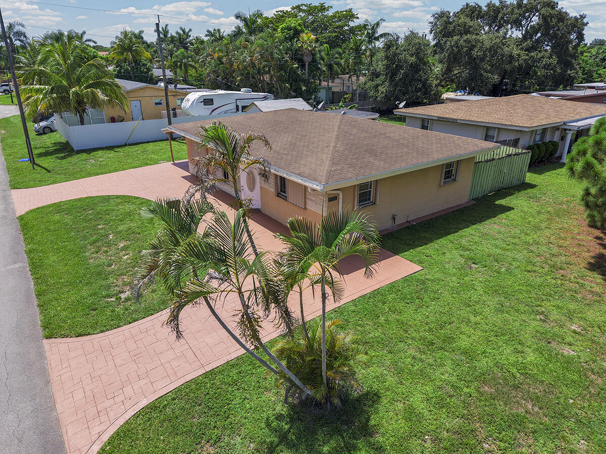 BREEZE HAVEN NO 2 - Residential
