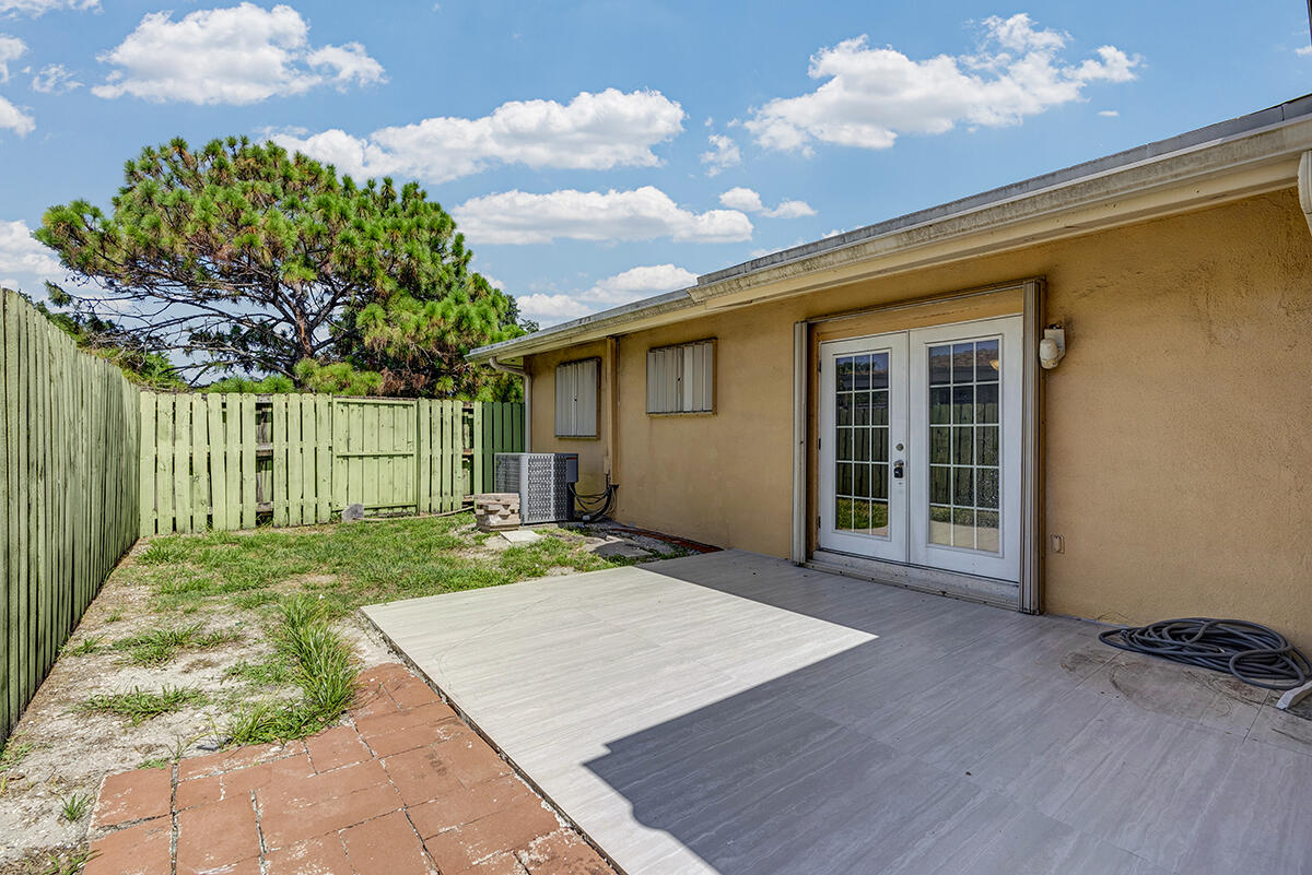 BREEZE HAVEN NO 2 - Residential