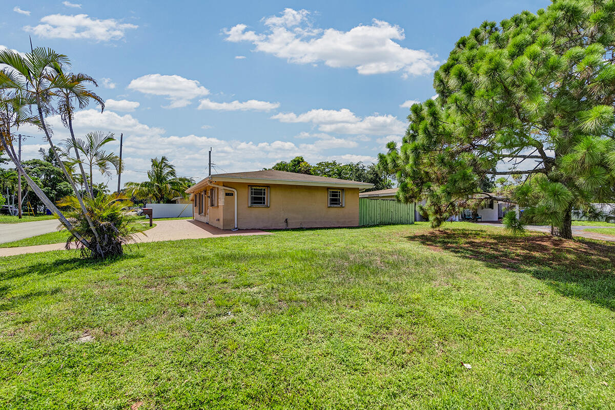 BREEZE HAVEN NO 2 - Residential