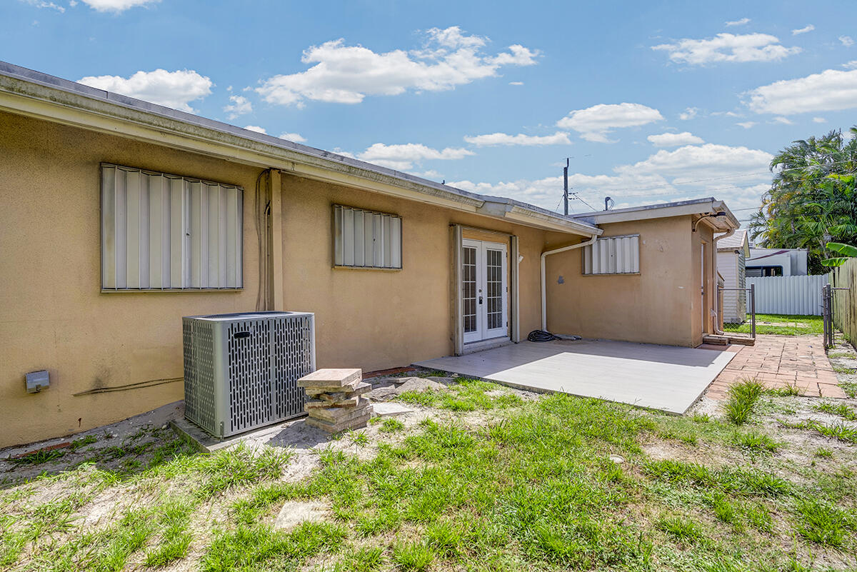 BREEZE HAVEN NO 2 - Residential