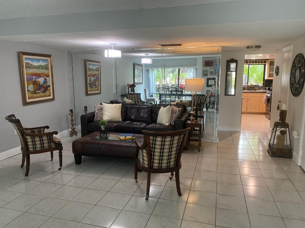 LAKEVIEW - Residential