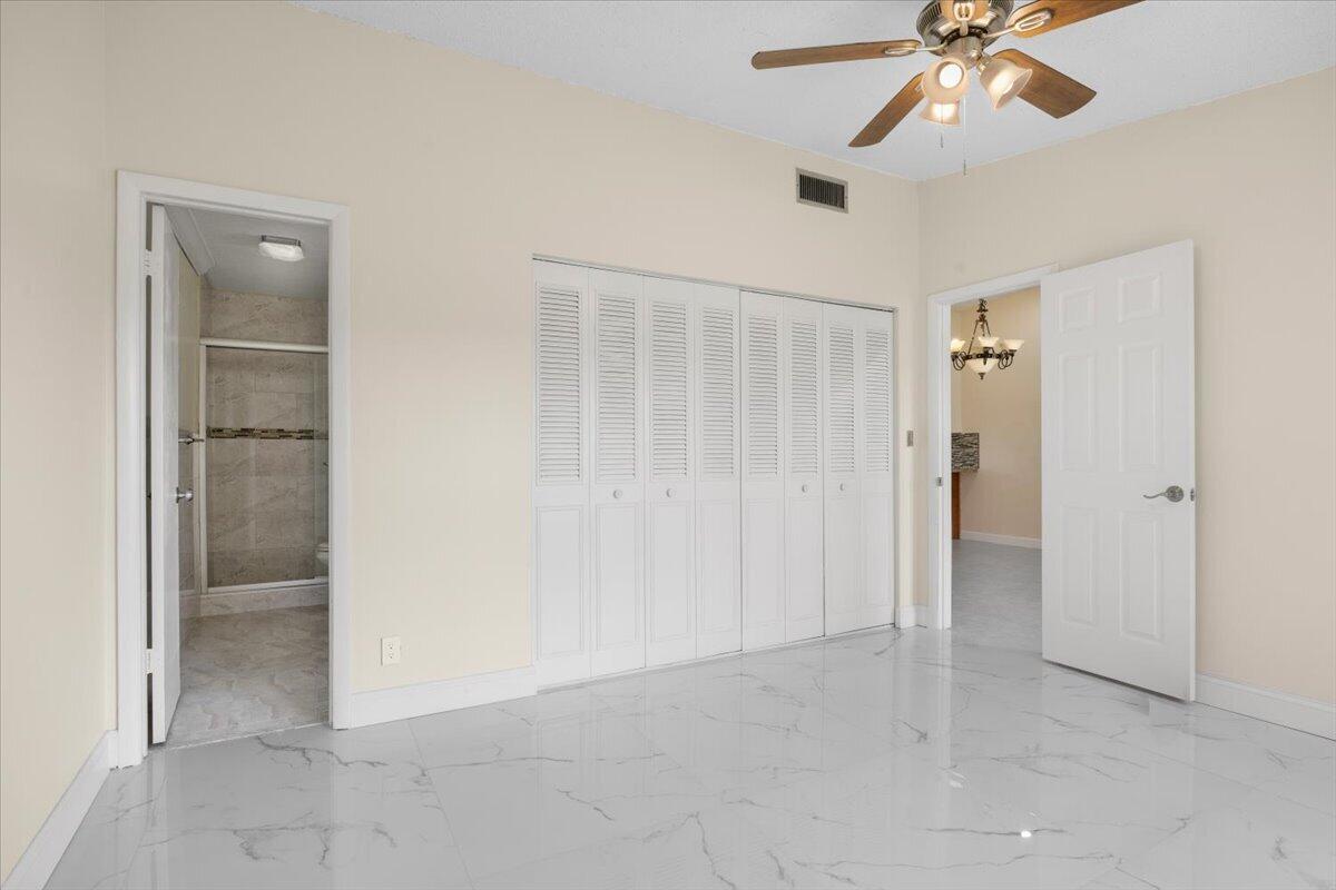 LAKEWOOD ON THE GREEN SEC 2 - Residential Lease