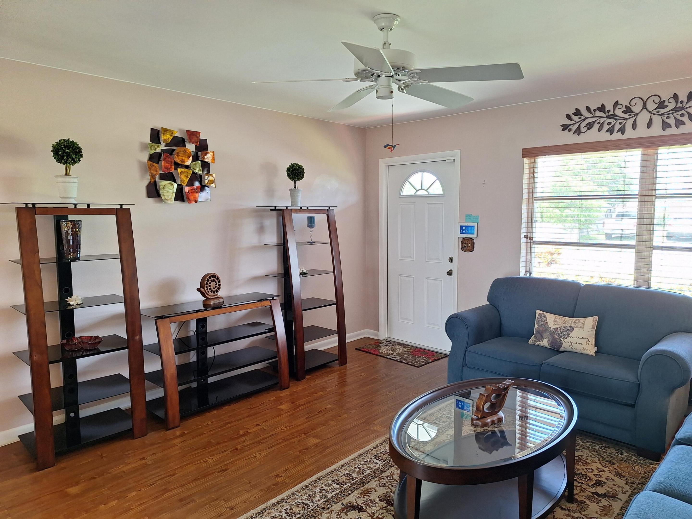 ROYAL PINES - Residential