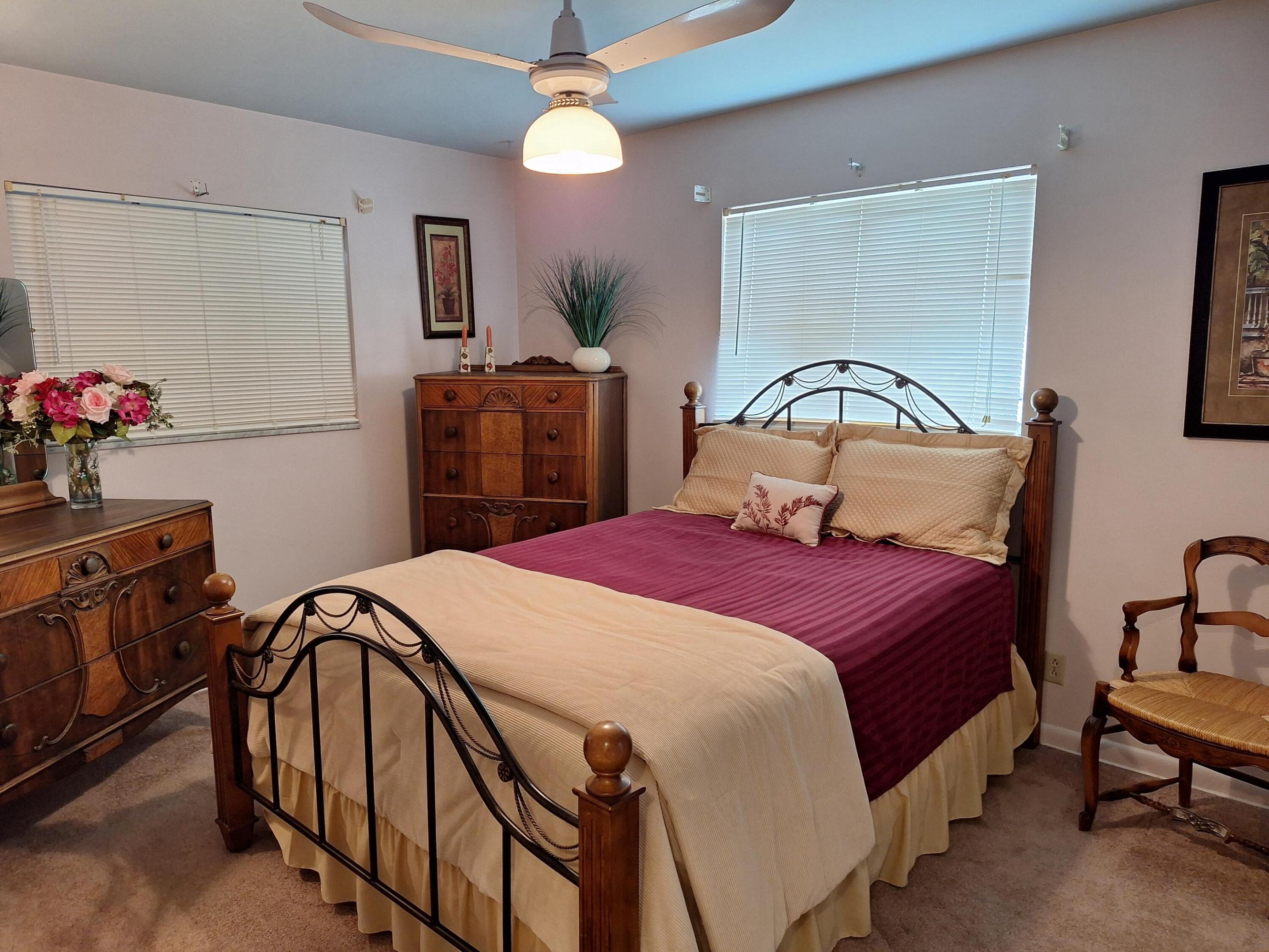 ROYAL PINES - Residential
