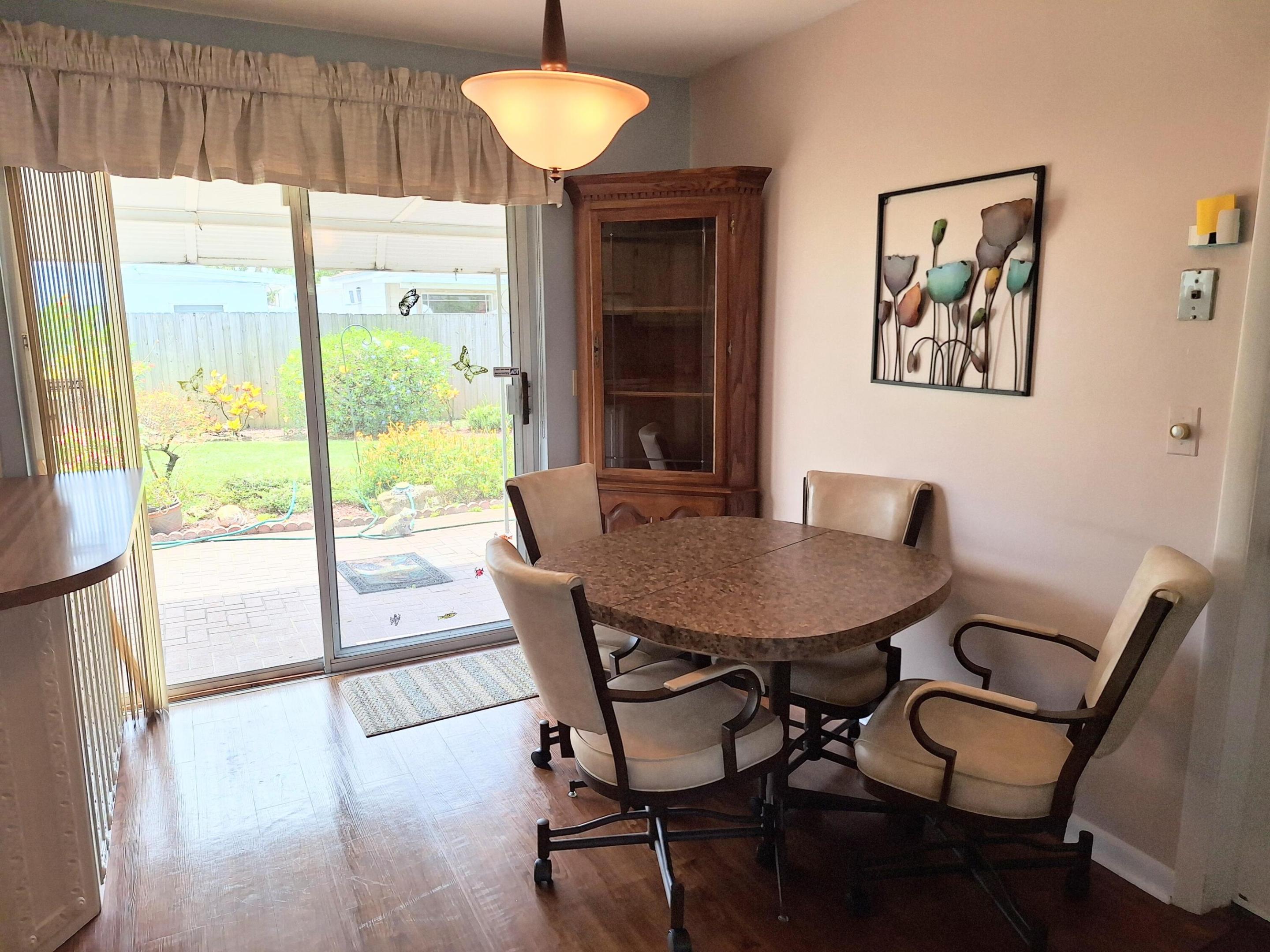 ROYAL PINES - Residential