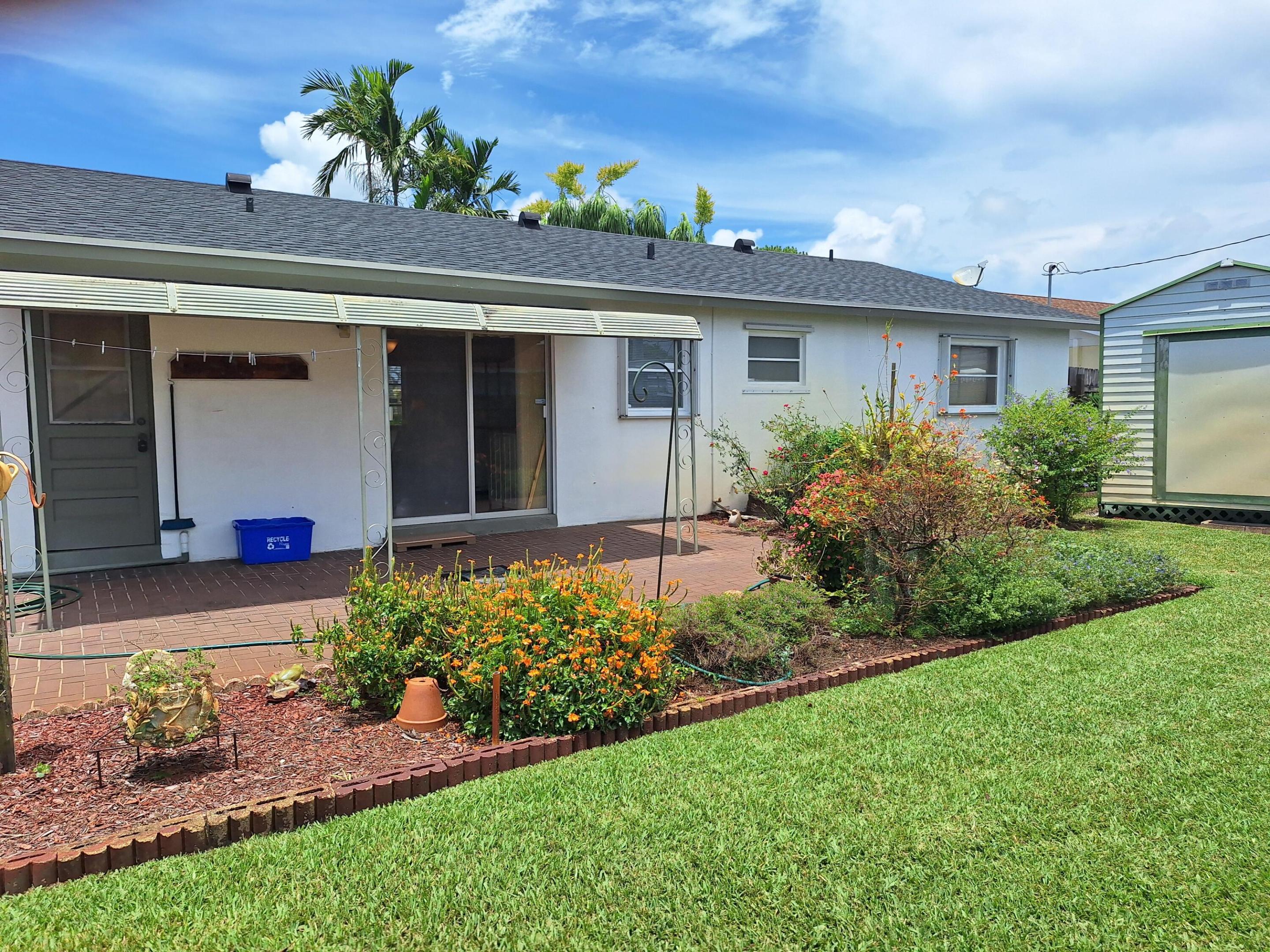 ROYAL PINES - Residential