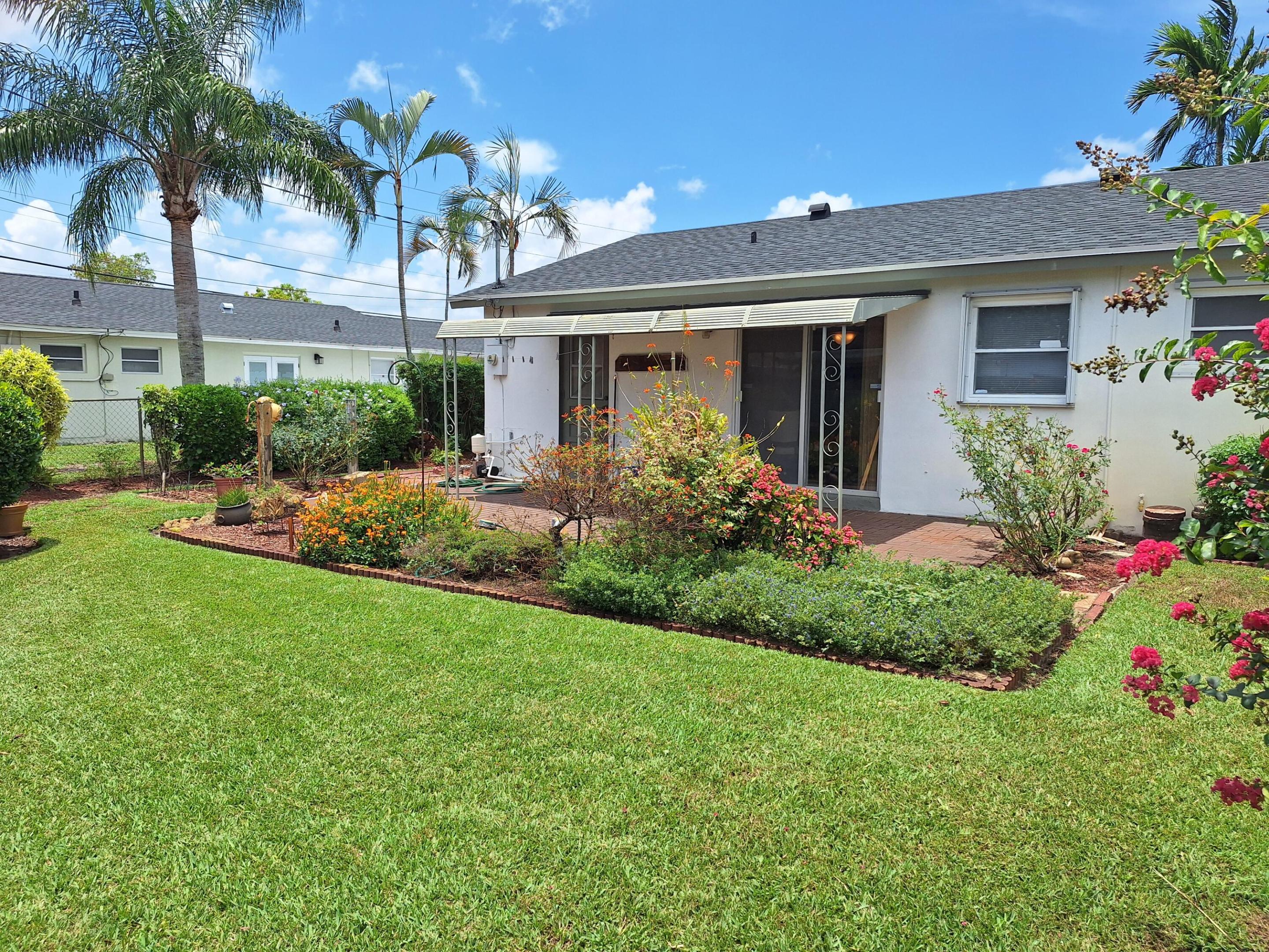 ROYAL PINES - Residential