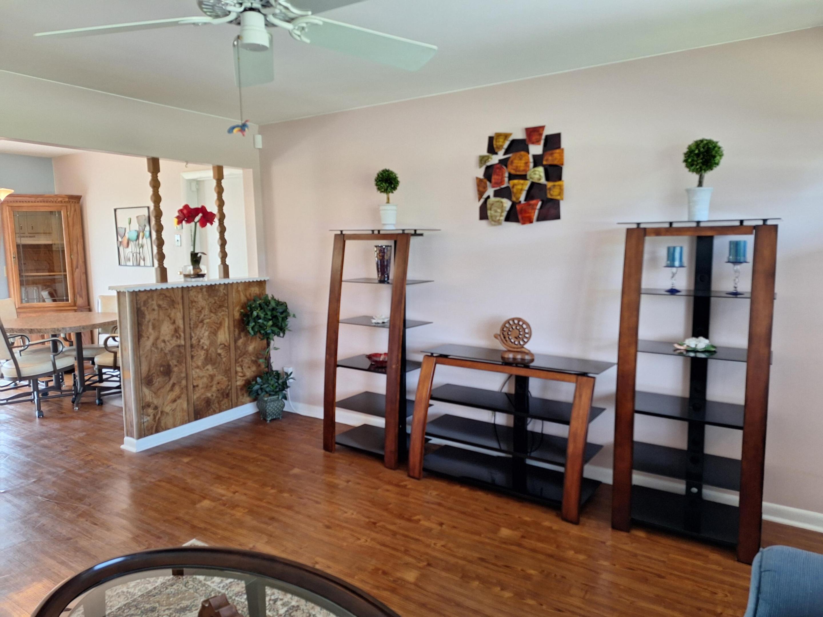 ROYAL PINES - Residential
