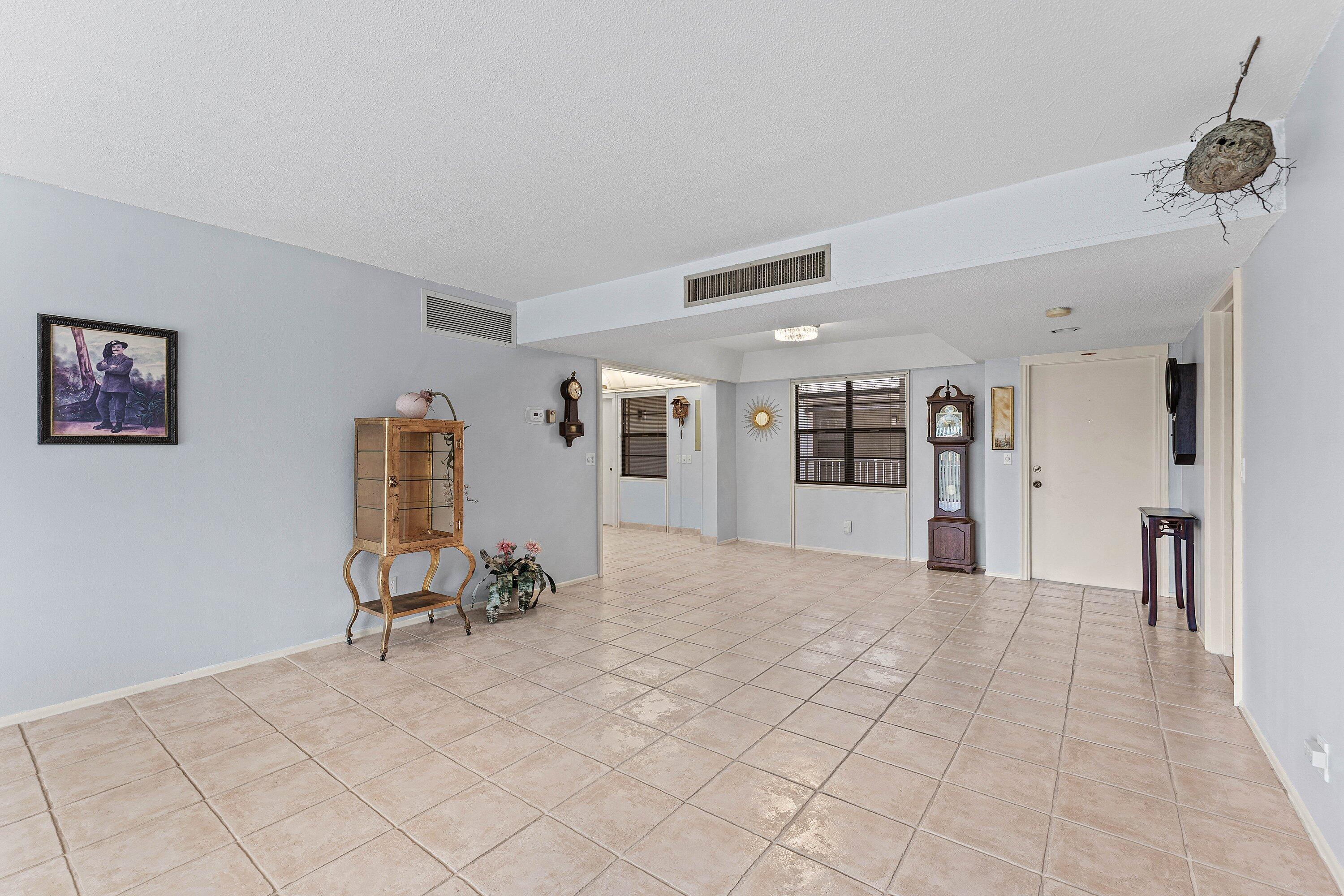 CORINTHIAN GARDENS INC CONDO - Residential