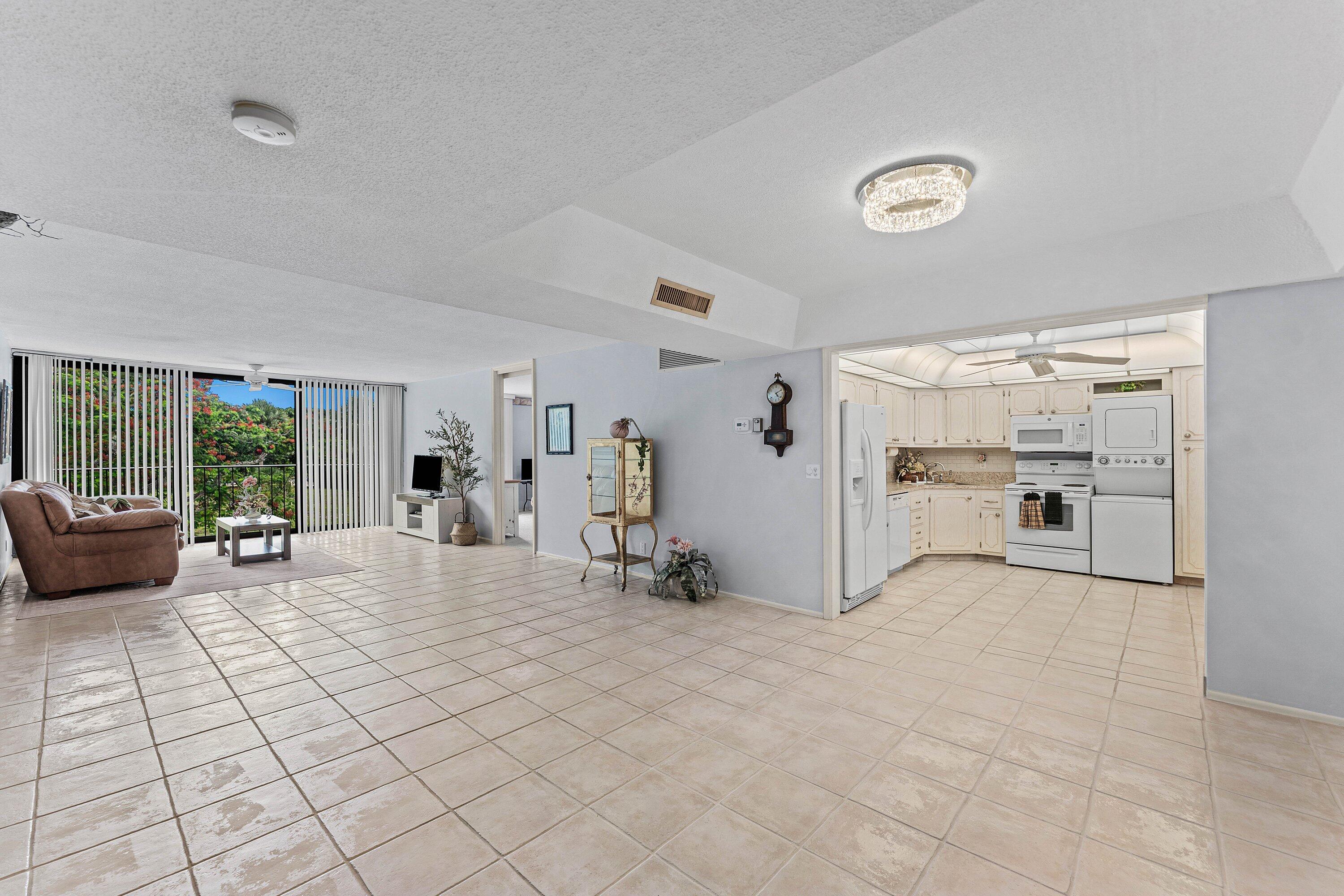 CORINTHIAN GARDENS INC CONDO - Residential