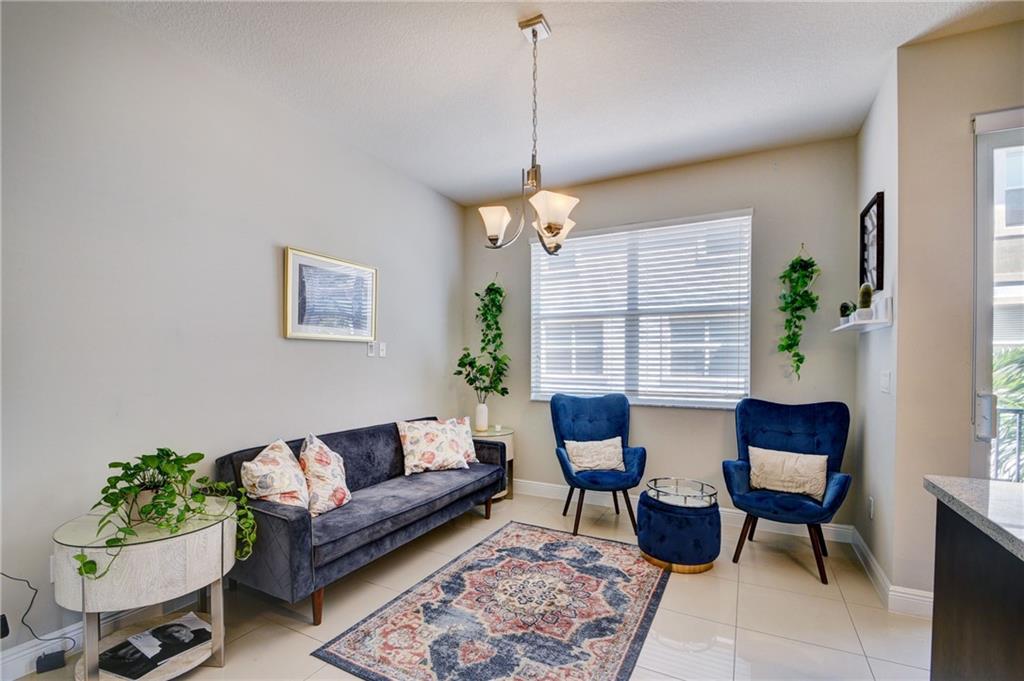 Peninsula on the Intracoa - Residential