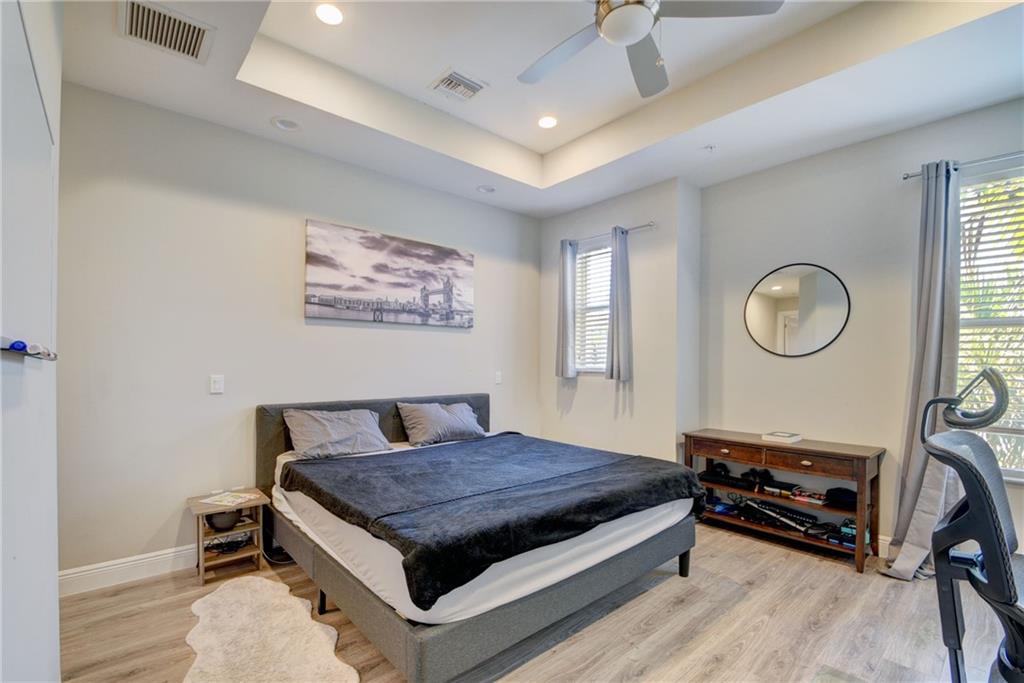 Peninsula on the Intracoa - Residential
