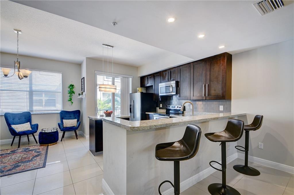 Peninsula on the Intracoa - Residential