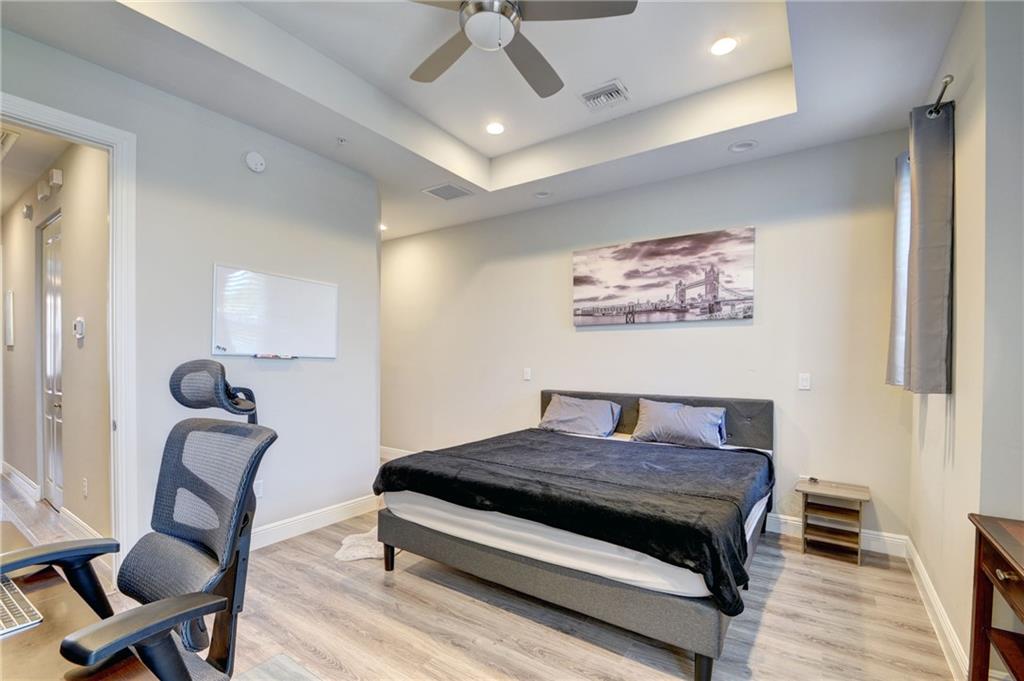 Peninsula on the Intracoa - Residential