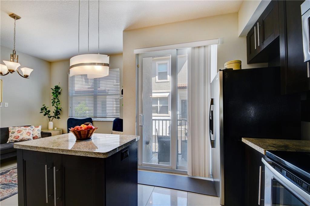 Peninsula on the Intracoa - Residential