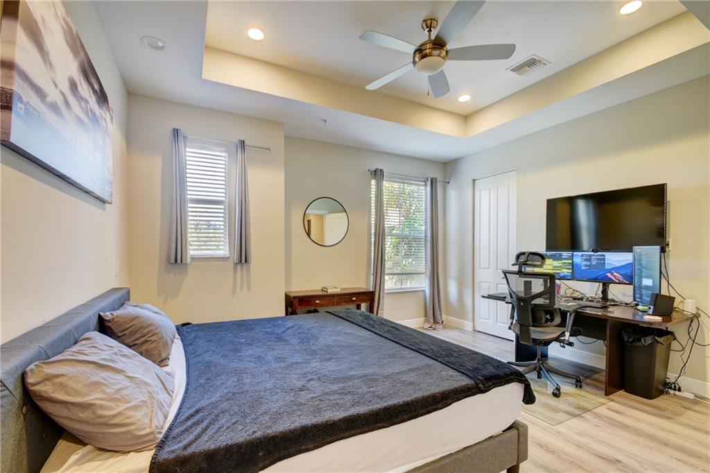 Peninsula on the Intracoa - Residential