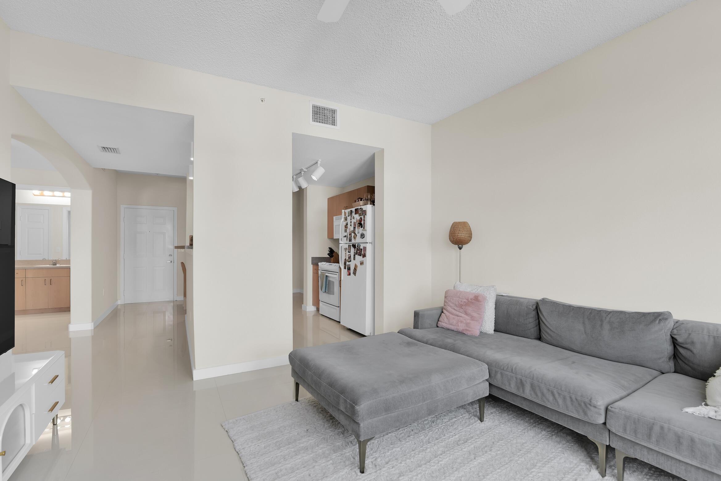 SOLE AT FORT LAUDERDALE CONDO - Residential Lease
