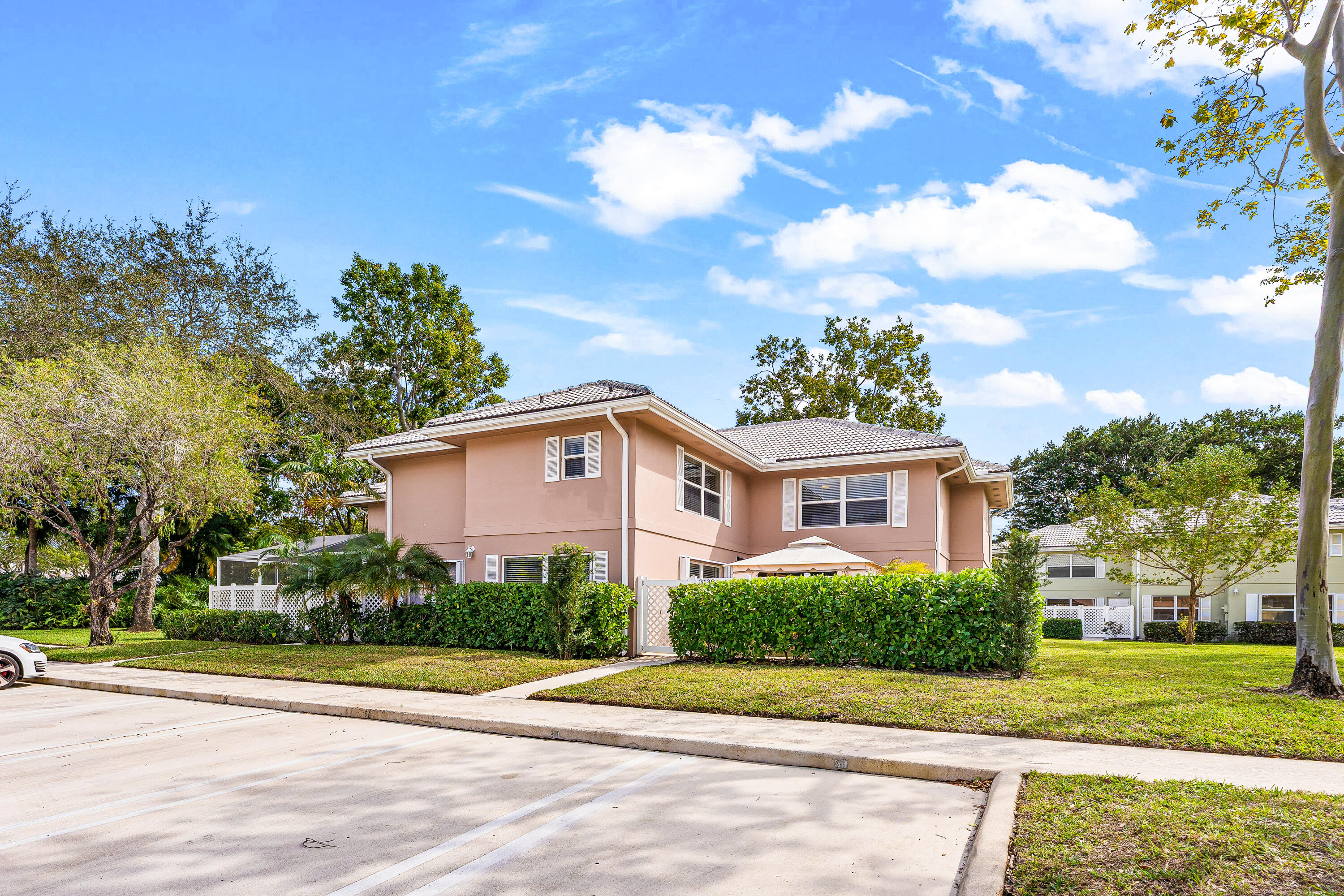 STAMFORD AT THE VILLAGES - Residential