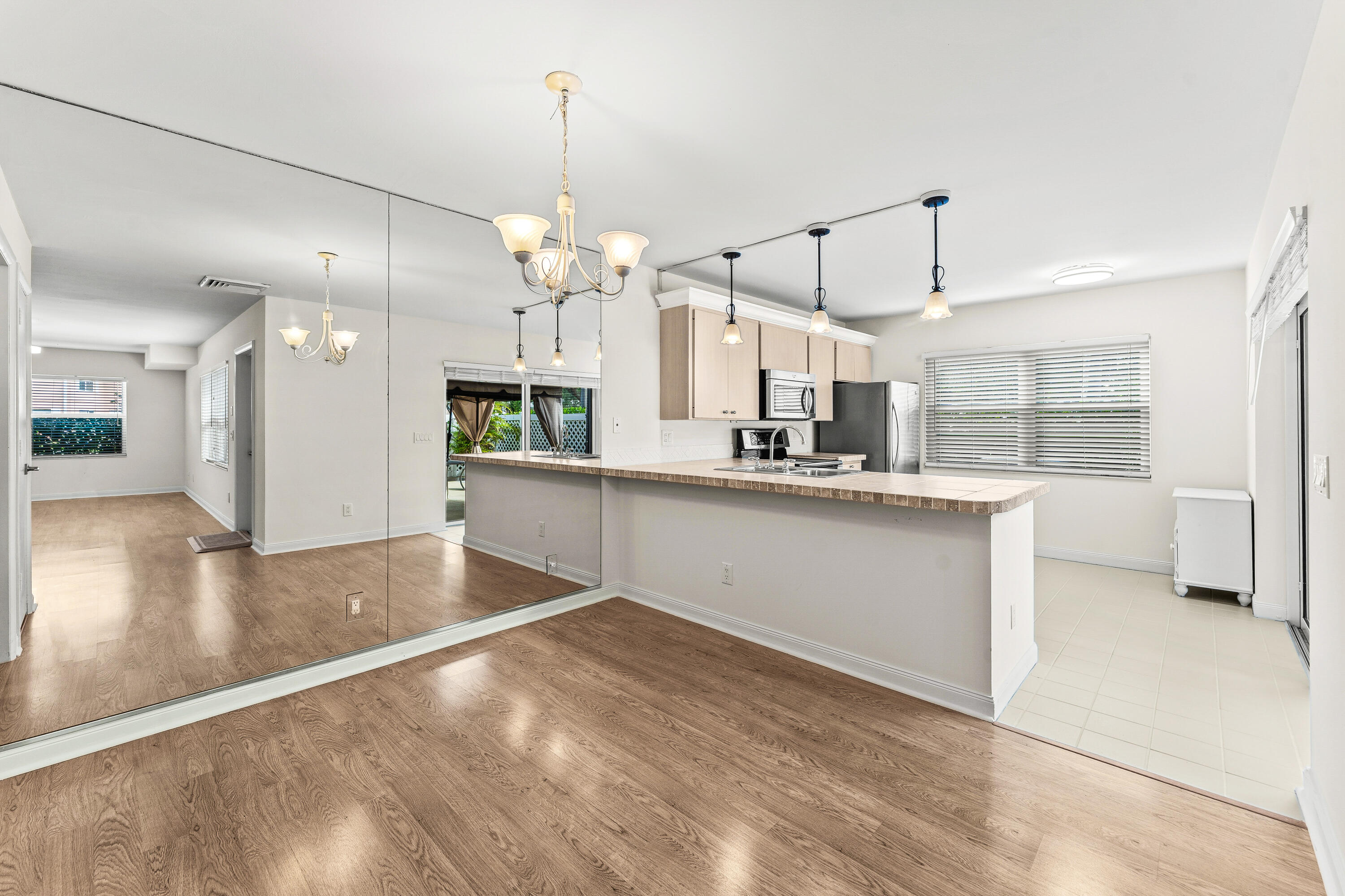 STAMFORD AT THE VILLAGES - Residential