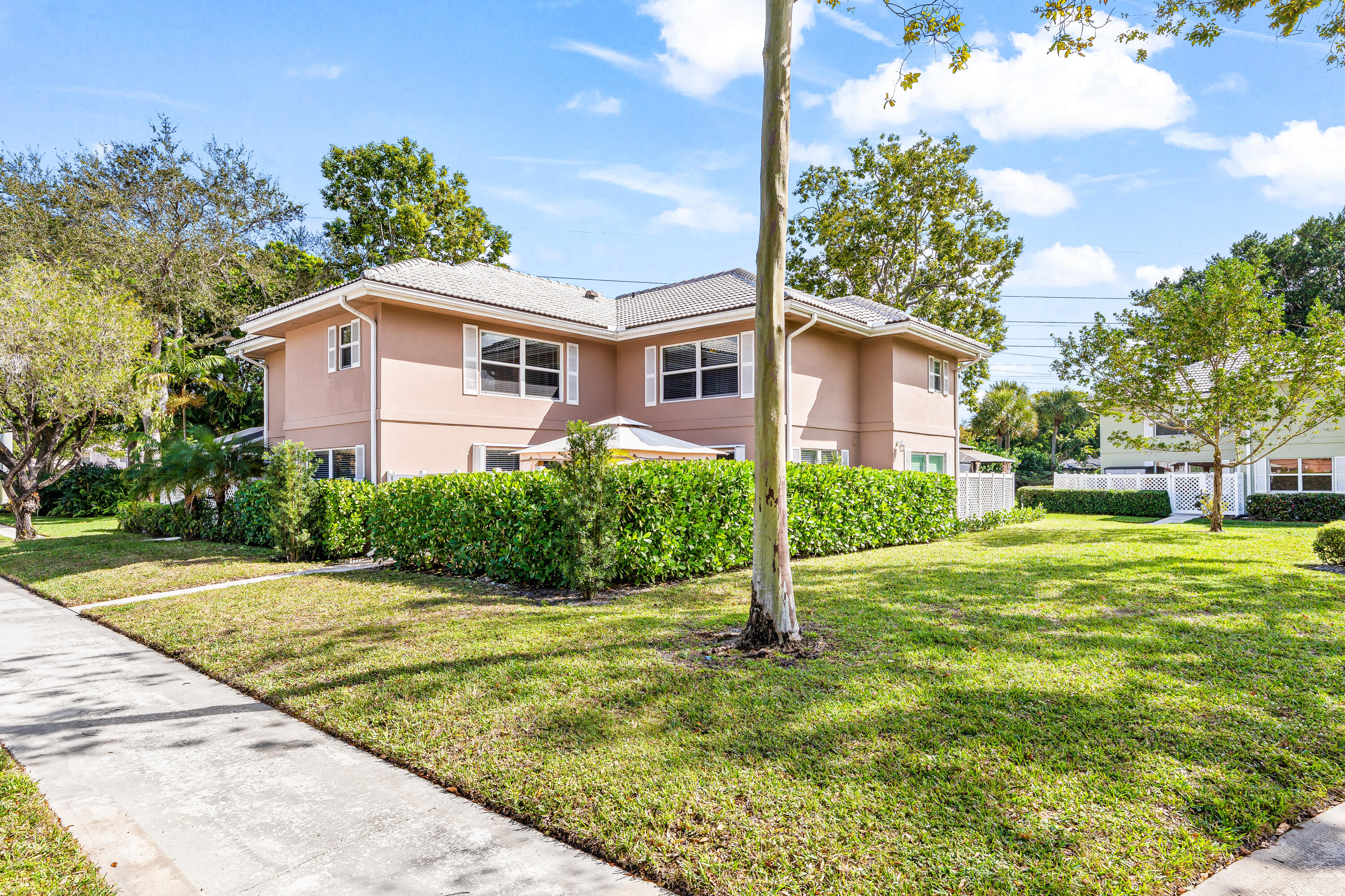 STAMFORD AT THE VILLAGES - Residential