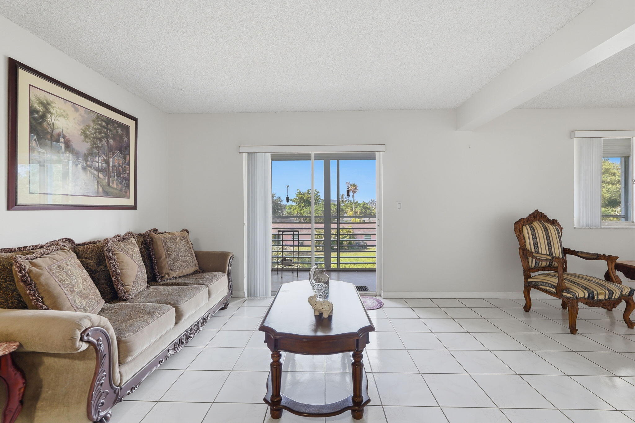 LAKE CLARKE GARDENS CONDO 18 - Residential