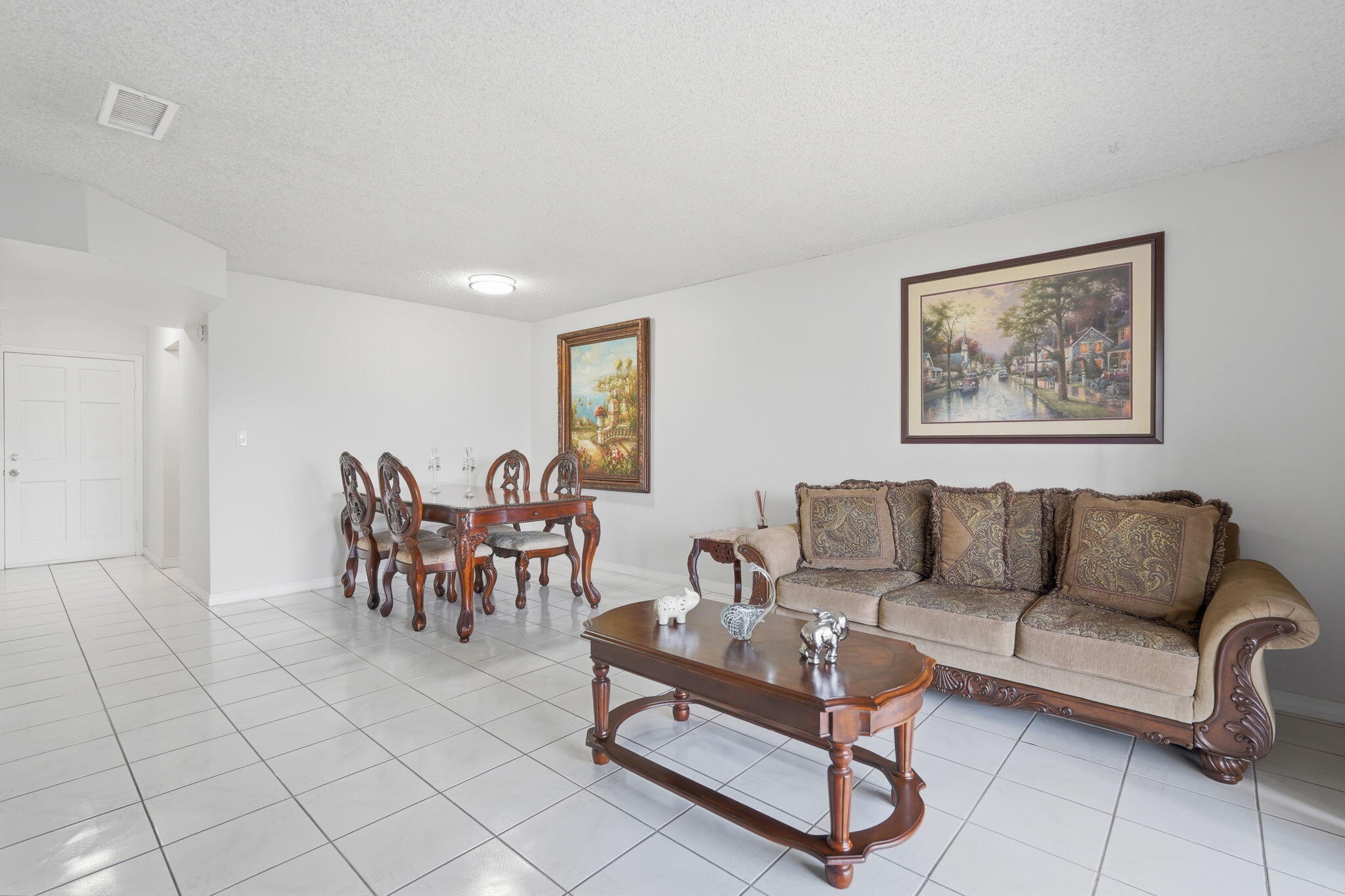 LAKE CLARKE GARDENS CONDO 18 - Residential