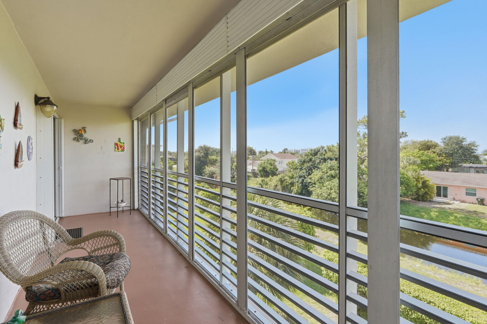 LAKE CLARKE GARDENS CONDO 18 - Residential