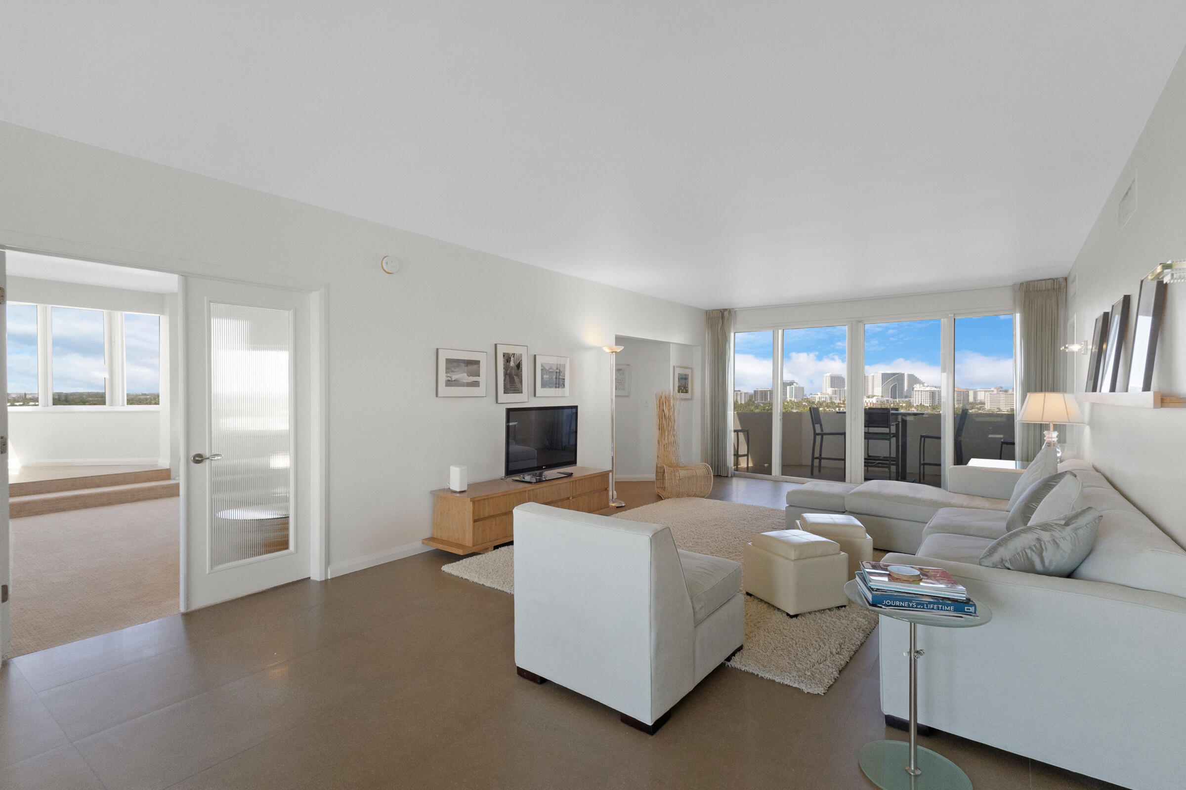 FOUR SEASONS CONDO - Residential