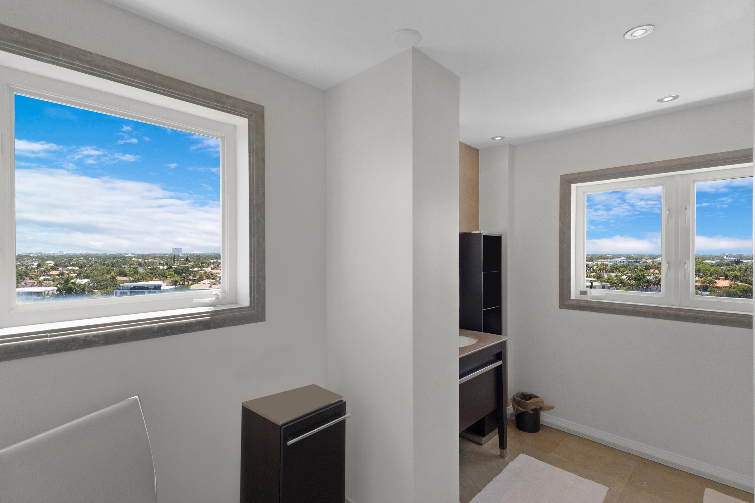 FOUR SEASONS CONDO - Residential