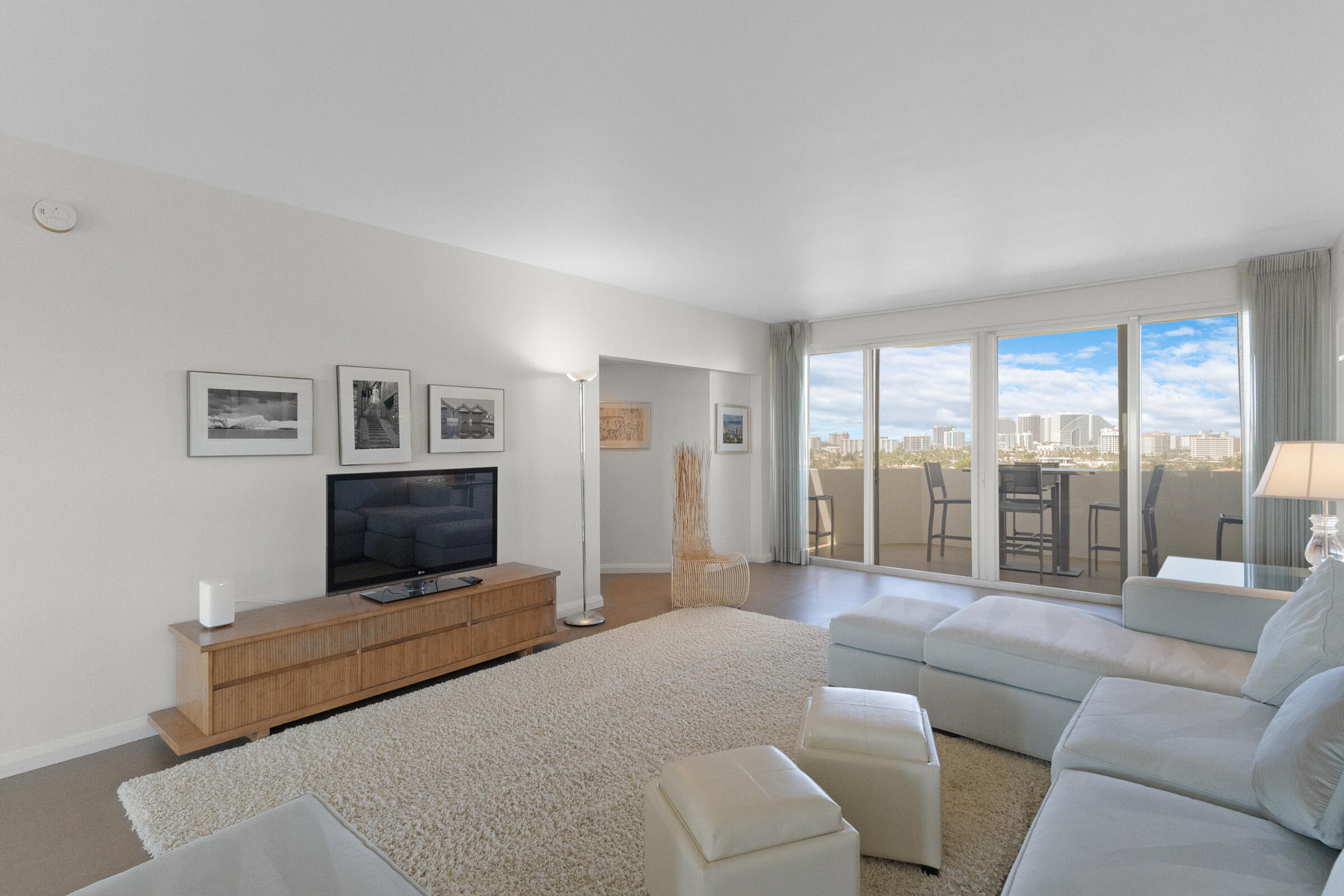 FOUR SEASONS CONDO - Residential