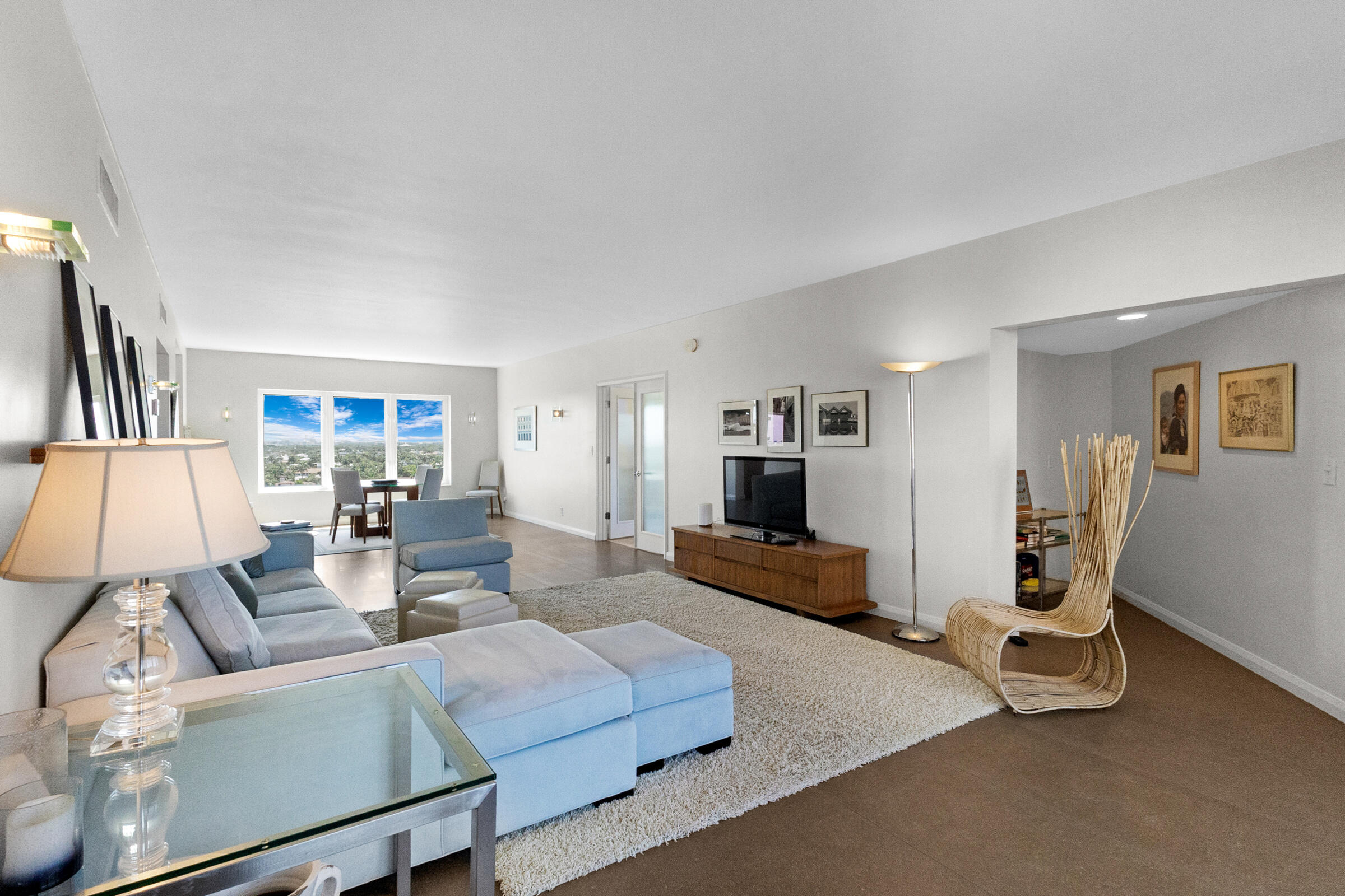 FOUR SEASONS CONDO - Residential
