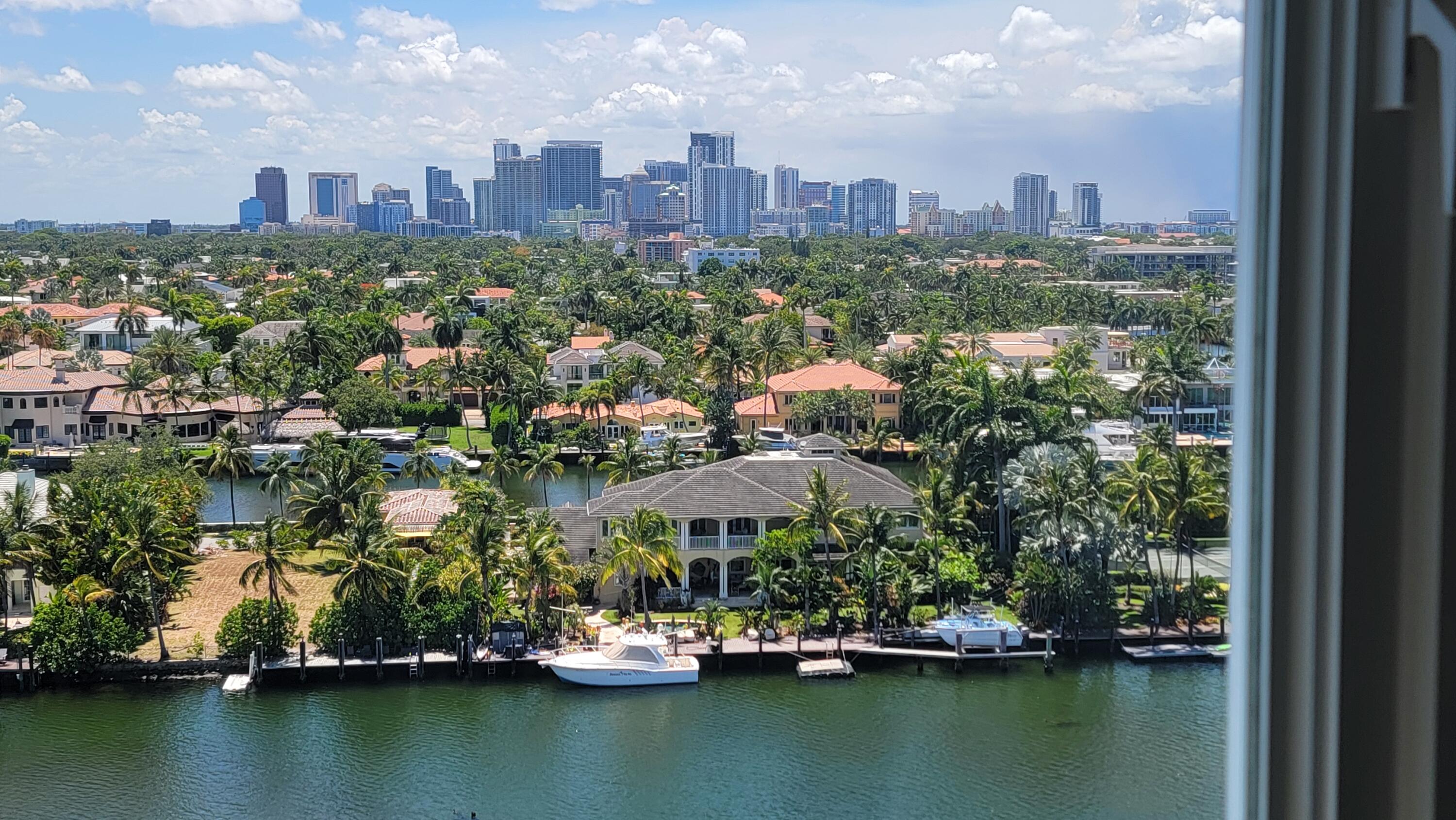 FOUR SEASONS CONDO - Residential