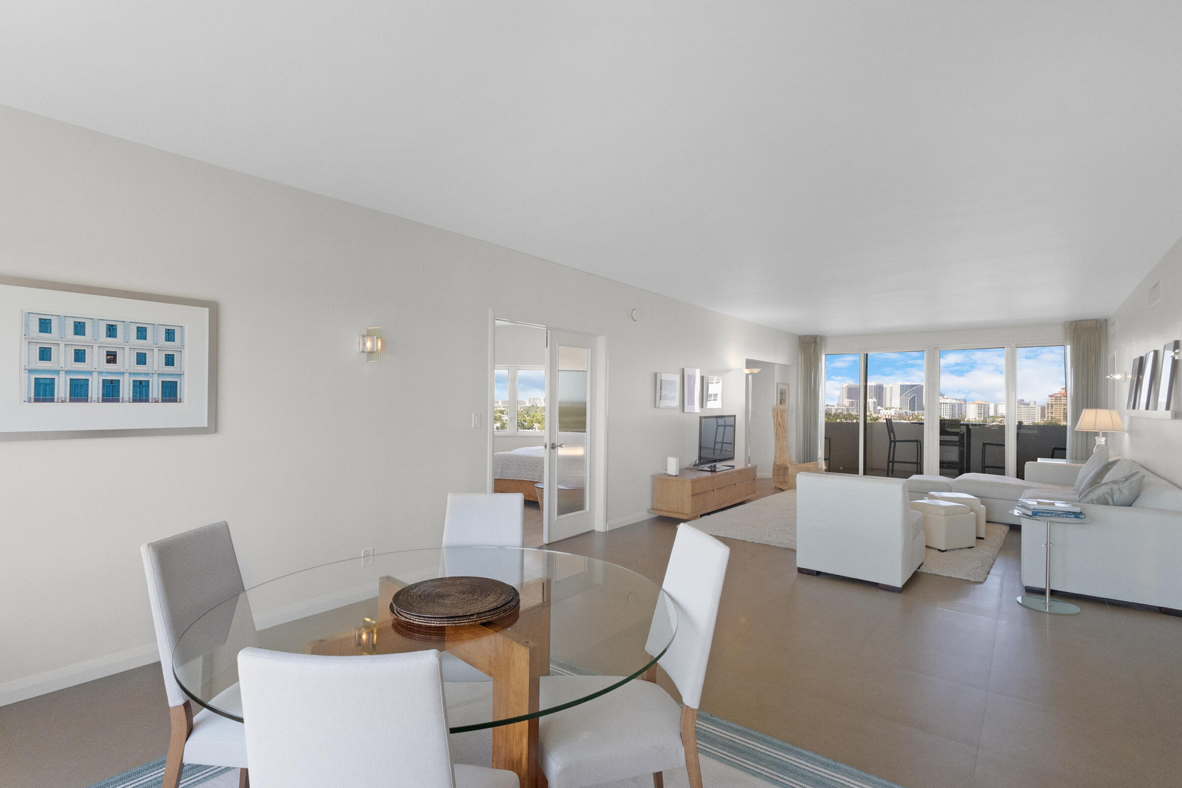 FOUR SEASONS CONDO - Residential