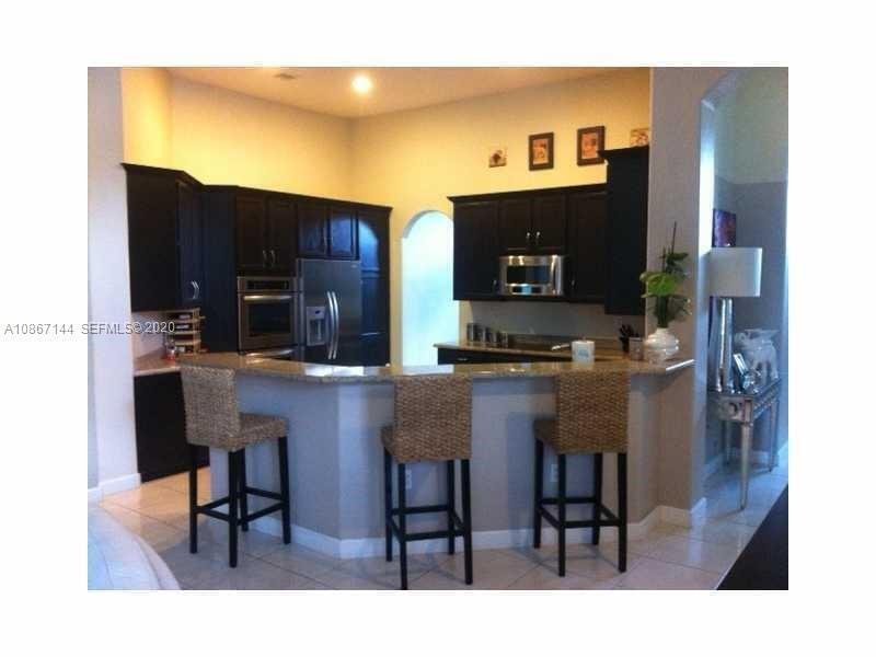 HARBOUR LAKES ESTATES - Residential