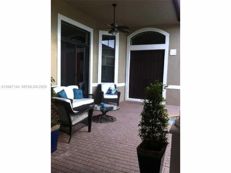 HARBOUR LAKES ESTATES - Residential