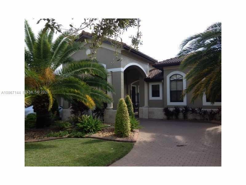 HARBOUR LAKES ESTATES - Residential