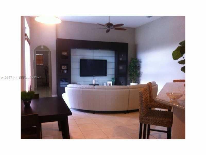 HARBOUR LAKES ESTATES - Residential