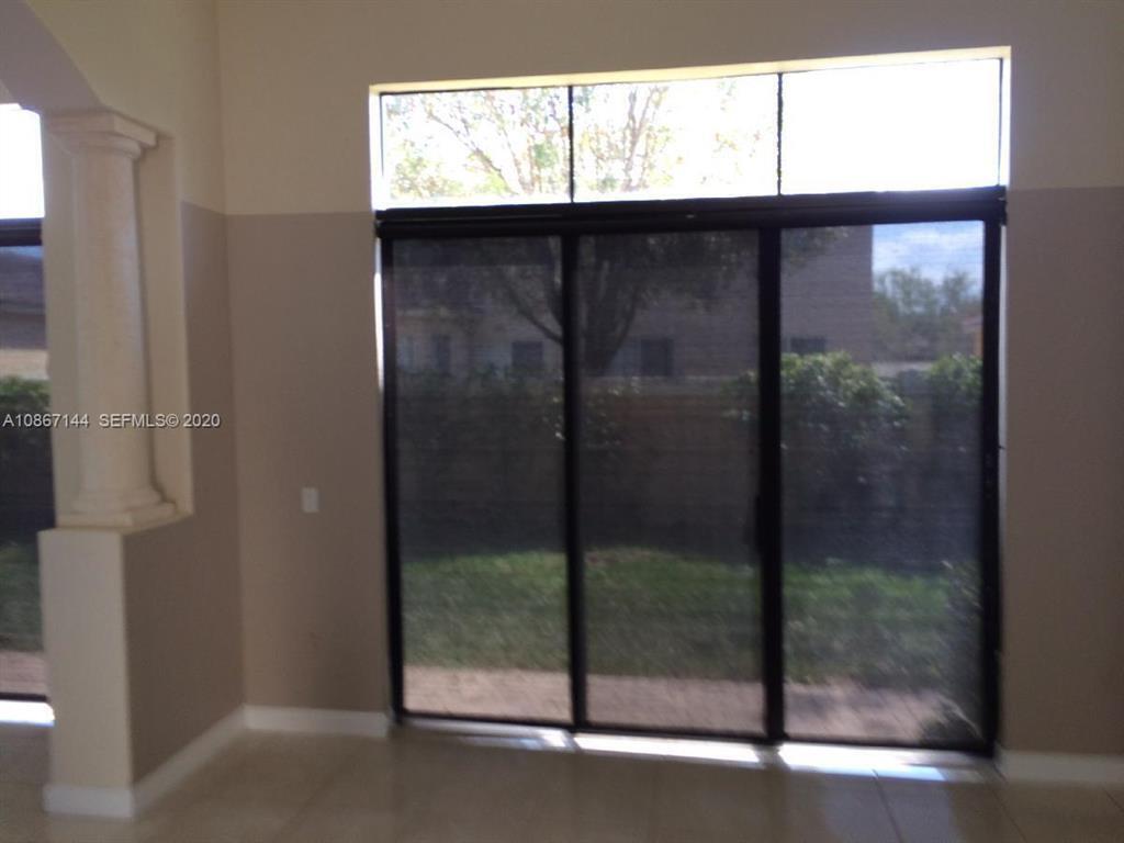 HARBOUR LAKES ESTATES - Residential
